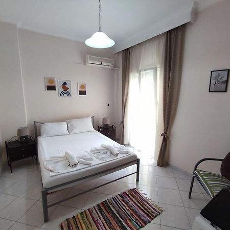 Victoria'S Apartment Kavala Bagian luar foto