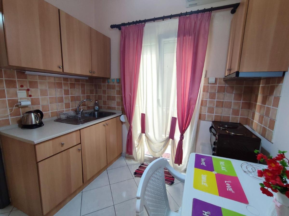 Victoria'S Apartment Kavala Bagian luar foto